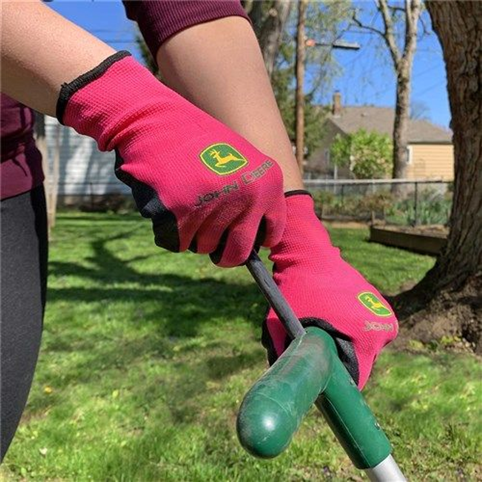 John Deere Women's Nitrile Textured Foam Grip Pink