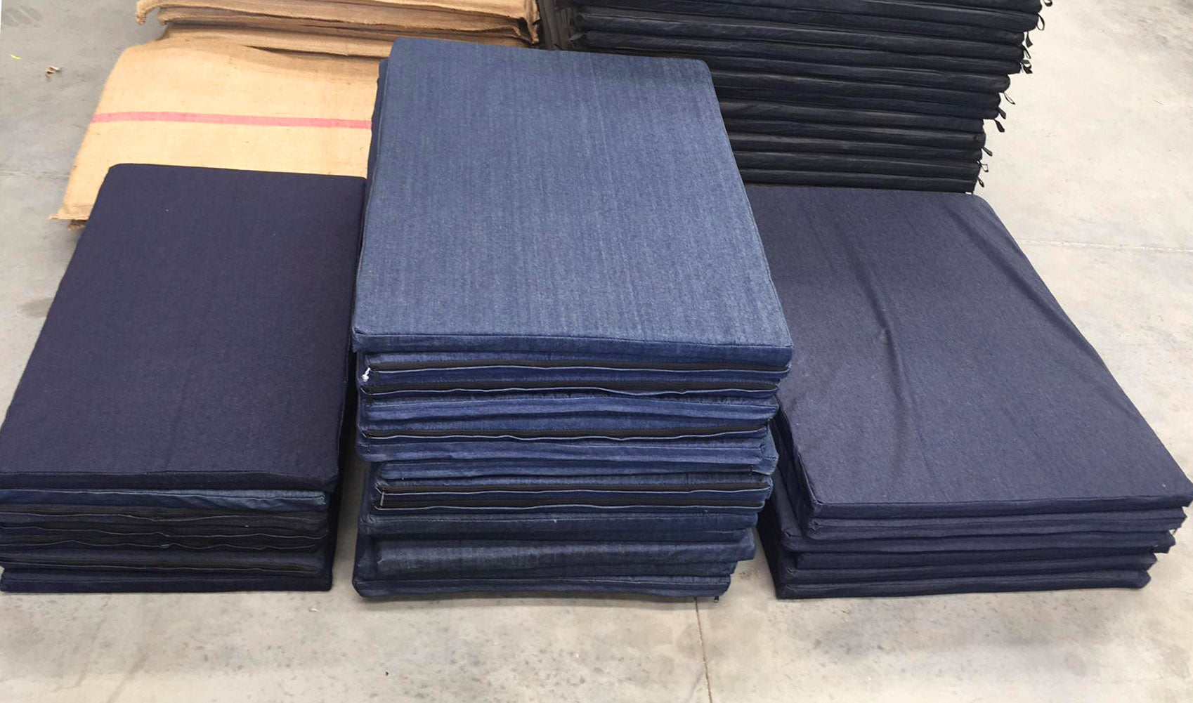 SUPERIOR Dog Mat Foam Denim Zipper