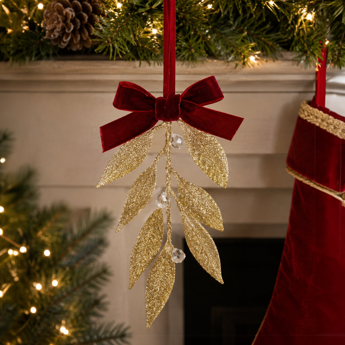 Hanging Gold Leaf Velvet Bow Assorted