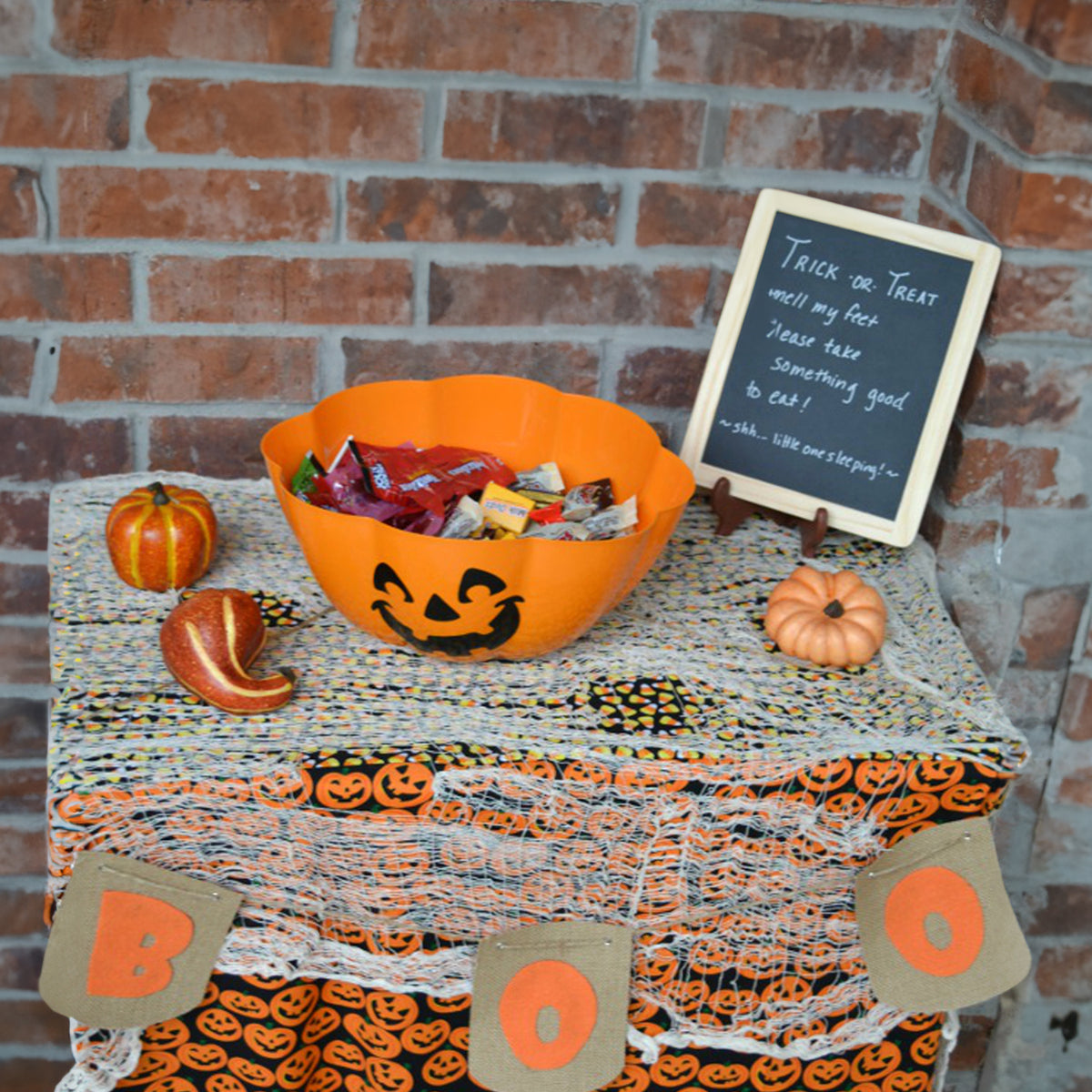Pumpkin Treat Bowl 29.5cm