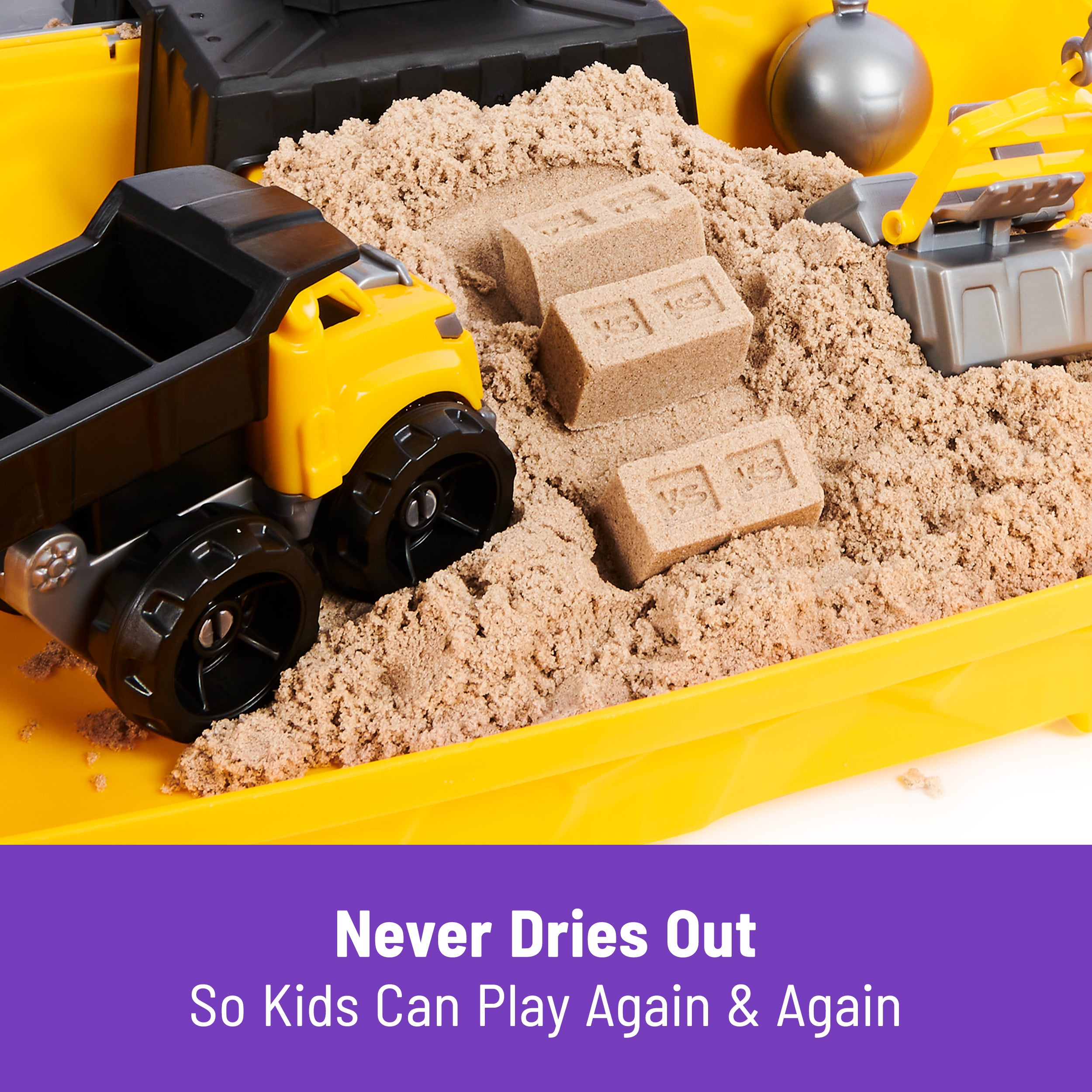 Kinetic Sand Construction Folding Sandbox