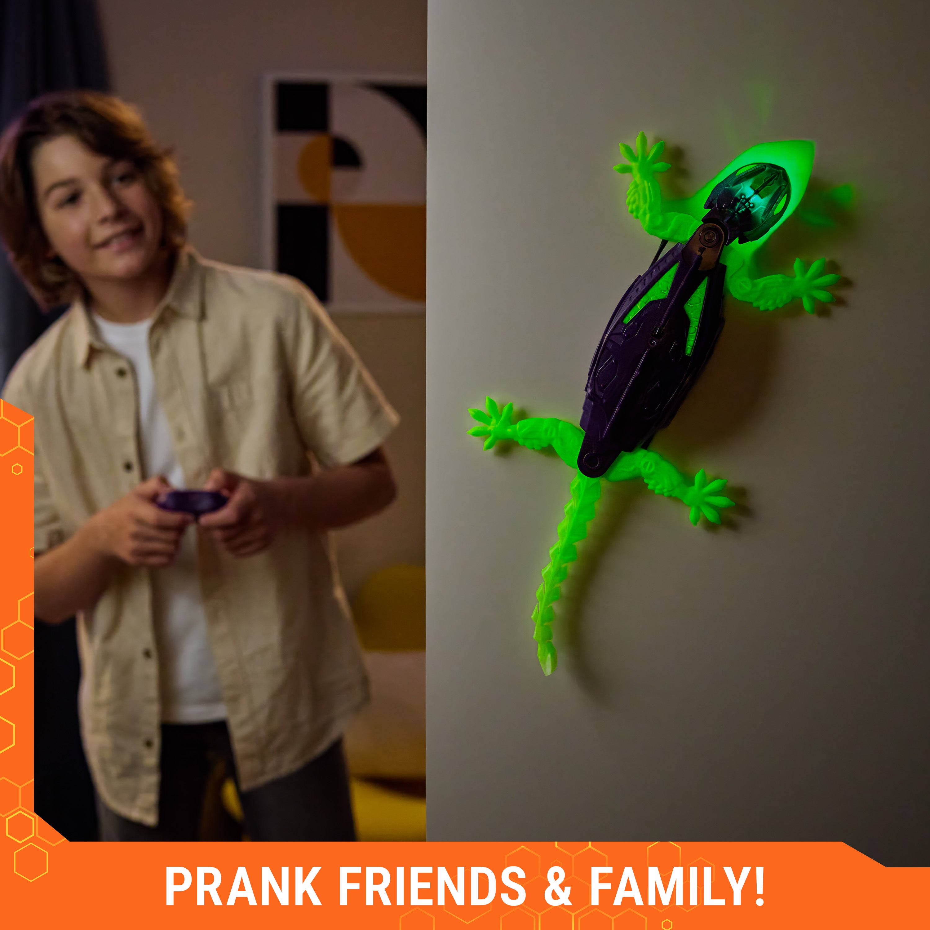 Hex Bots Glow in the Dark Gecko Wall Crawler