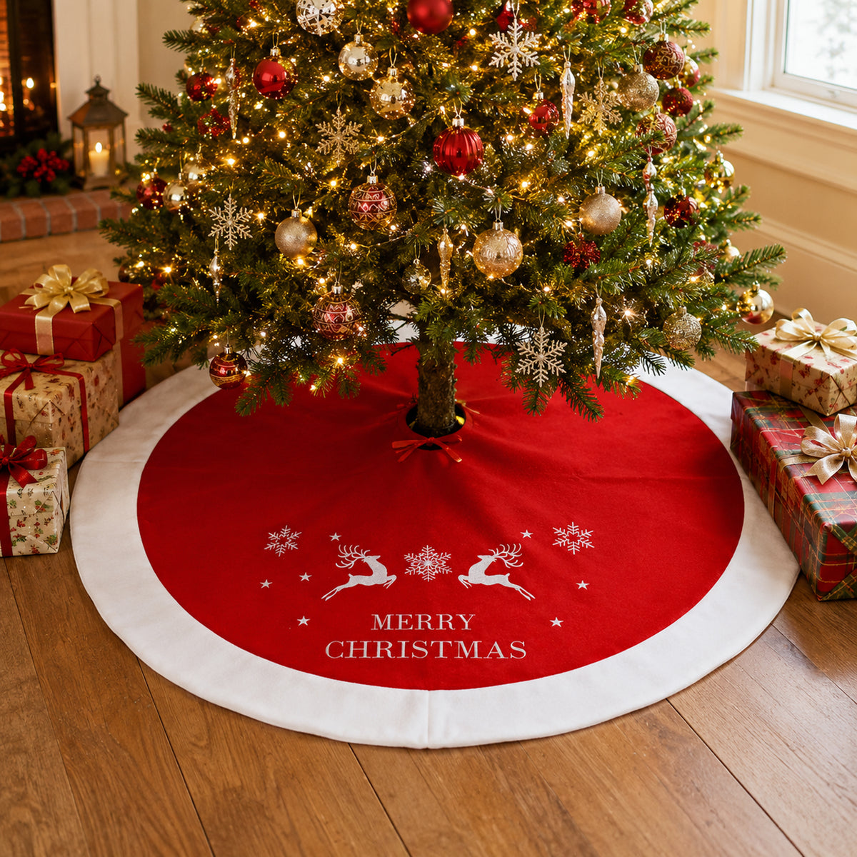 Tree Skirt Reindeer Scene 100cm